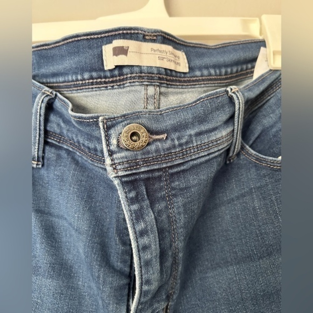 Levi’s Blue Denim Jeans - Picture 8 of 14